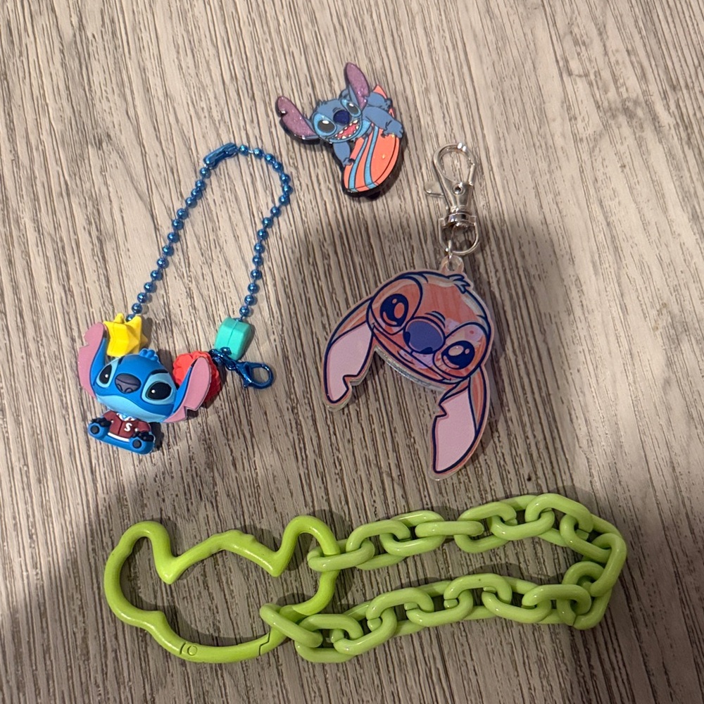 Disney Stitch Kids Keychain Set - Blue and Pink